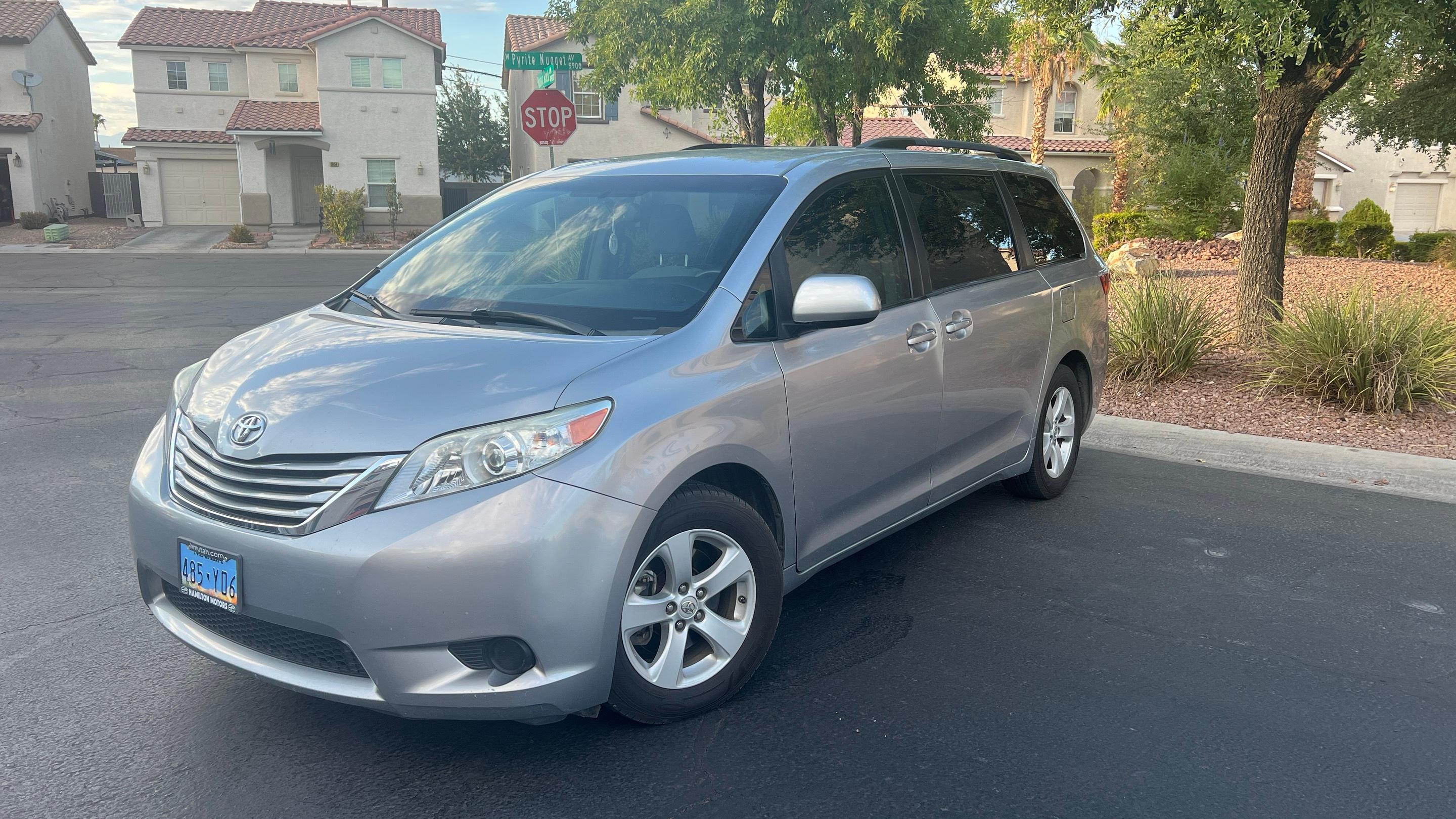 Toyota Sienna 2015 in 