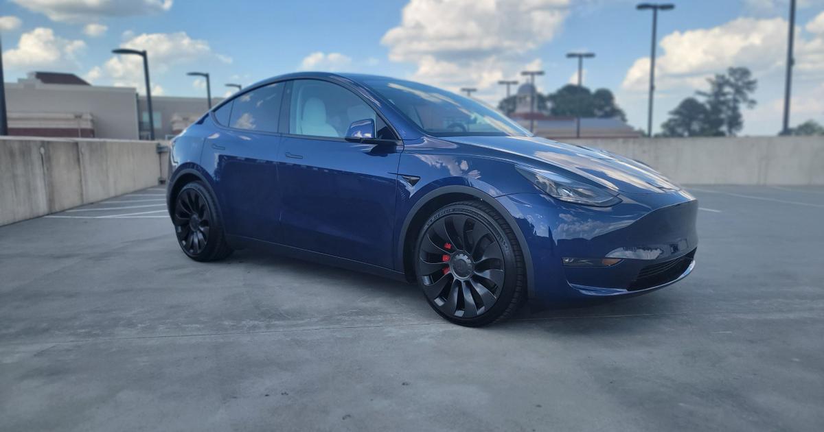 Tesla Model Y 2022 rental in Alpharetta, GA by Aireen D. Turo