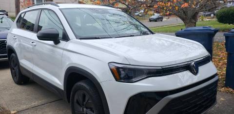 Volkswagen Taos 2025
