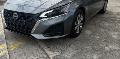 Nissan Altima 2024