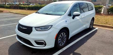Chrysler Pacifica 2023