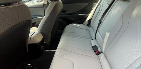 Hyundai Elantra 2025
