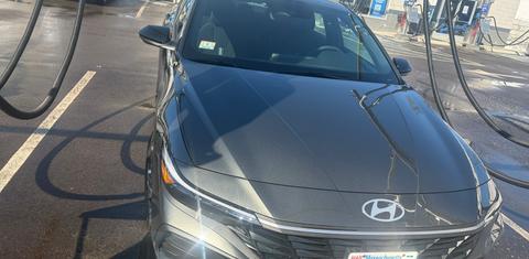 Hyundai Elantra 2025