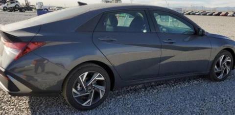 Hyundai Elantra 2025