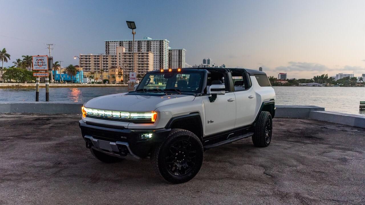 GMC HUMMER EV SUV 2025 in Hollywood, FL