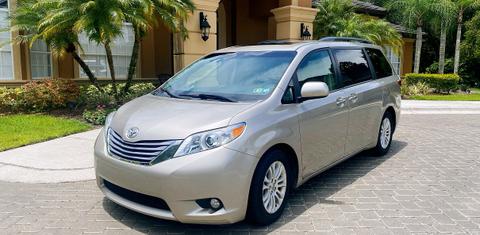Toyota Sienna 2015