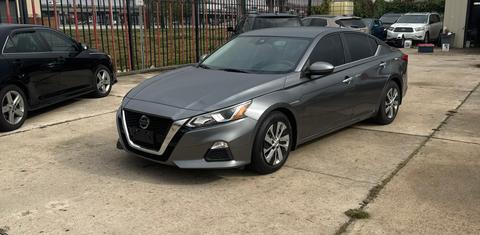Nissan Altima 2021