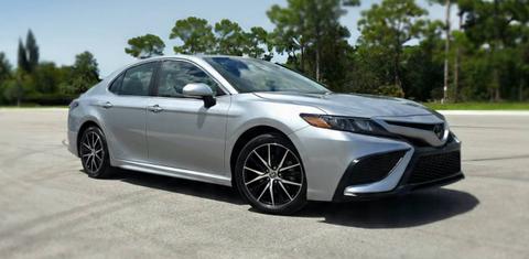 Toyota Camry 2024