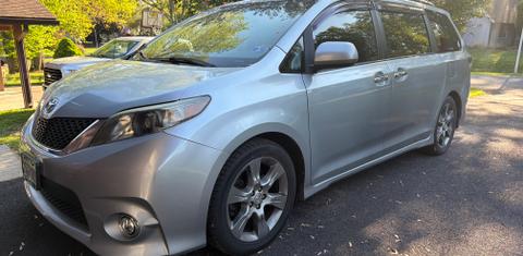 Toyota Sienna 2014