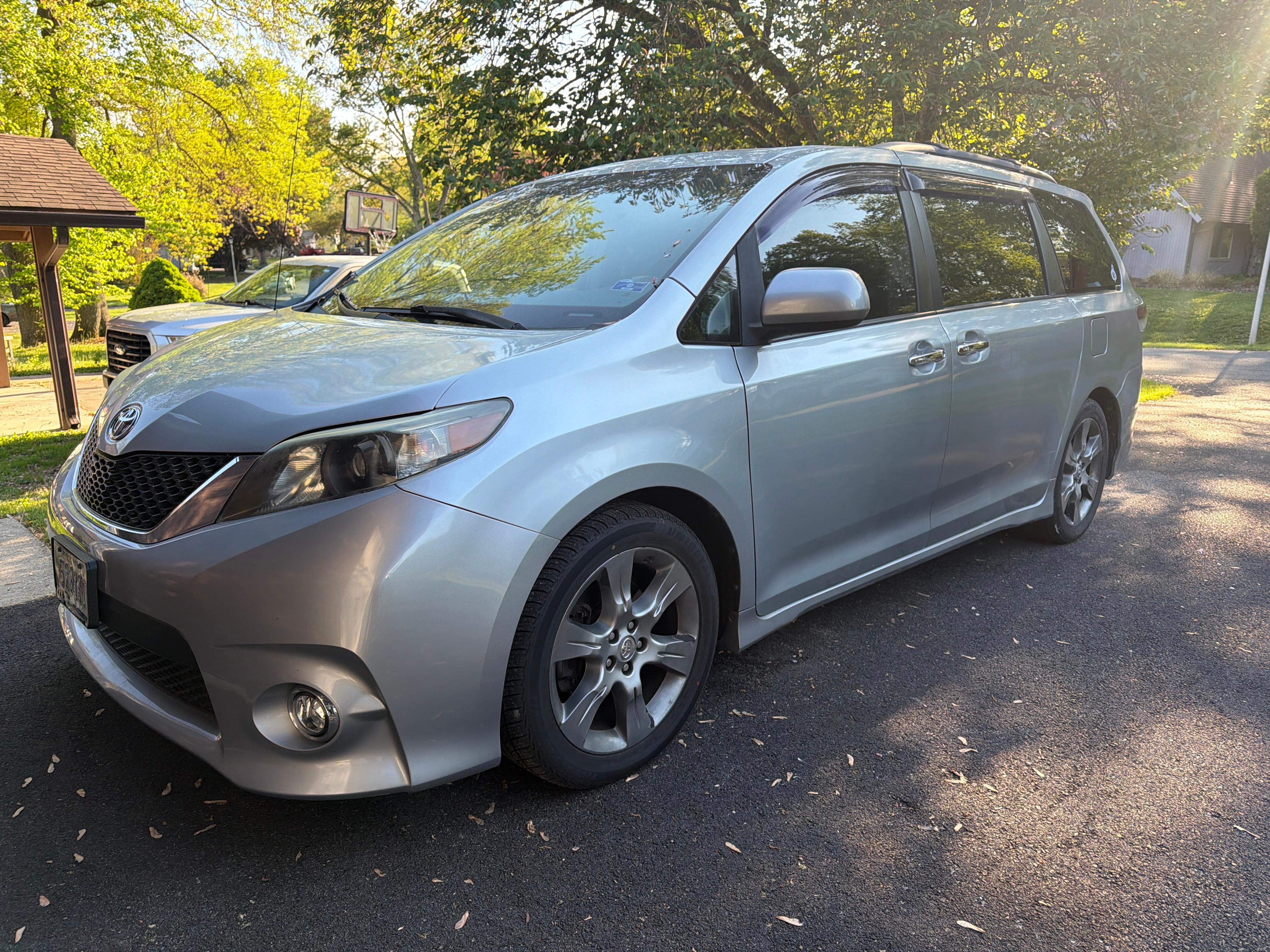 Toyota Sienna 2014 in 