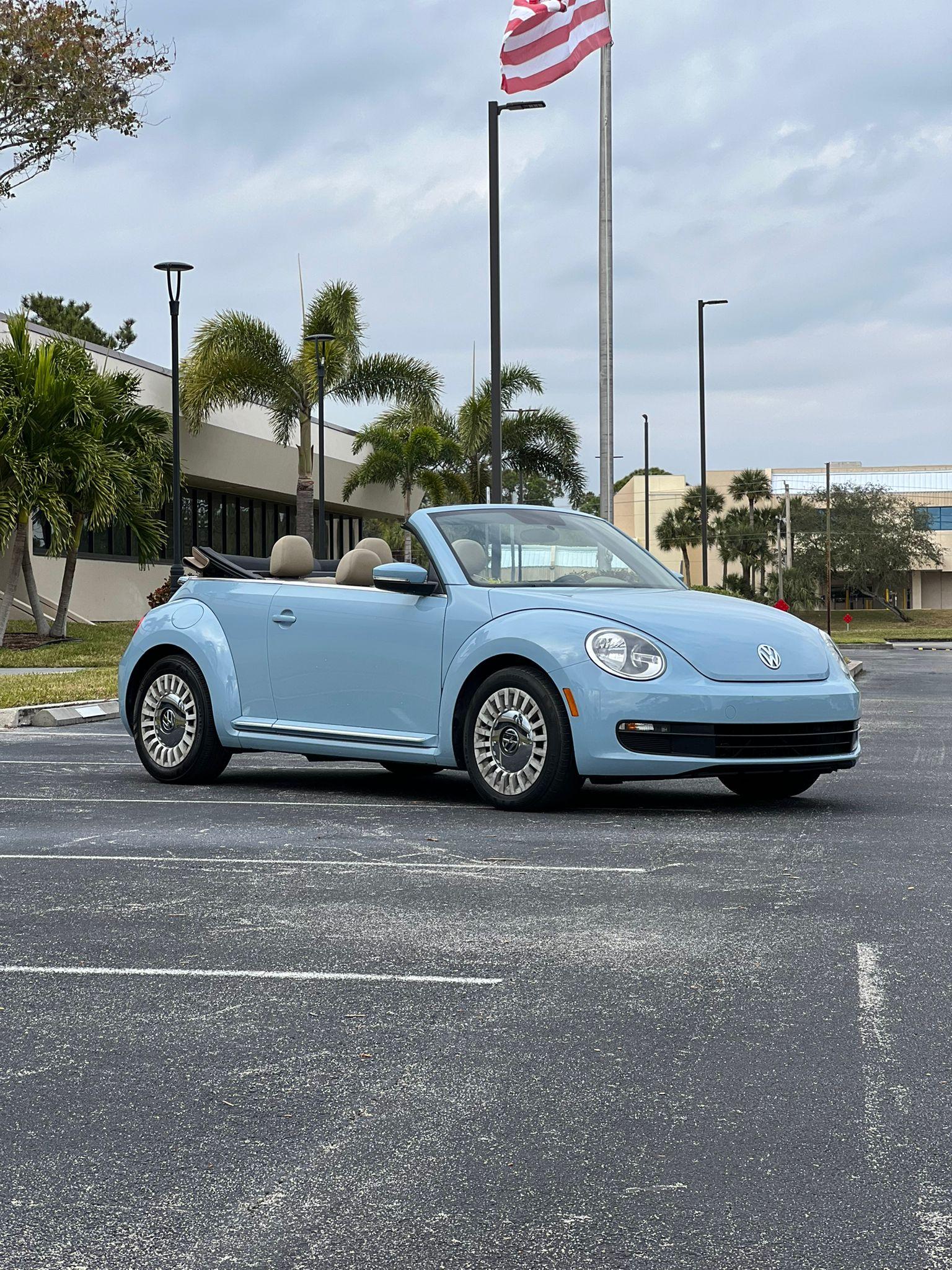 Volkswagen Beetle 2013 in 