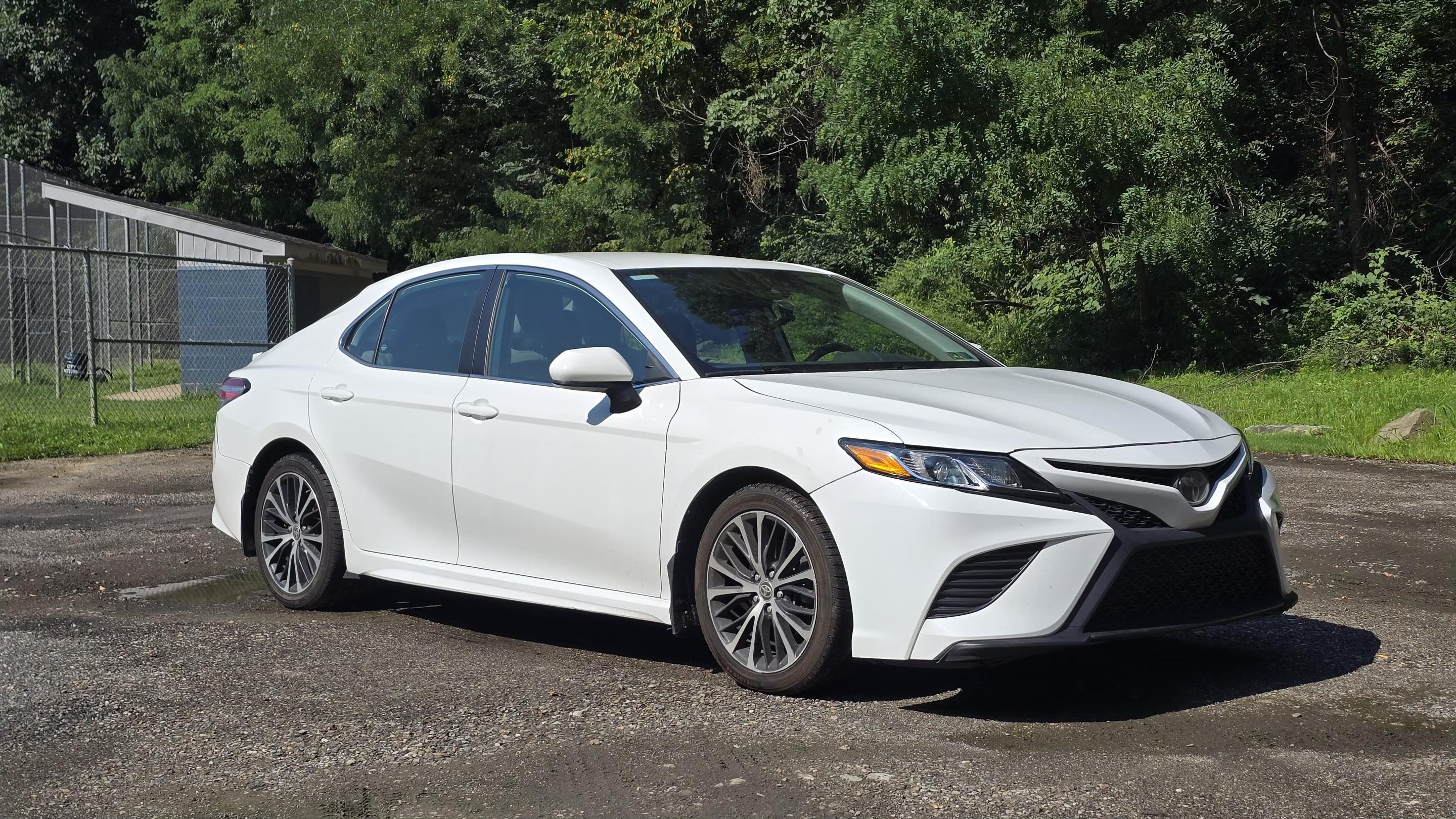 Toyota Camry 2020 in Pittsburgh, PA