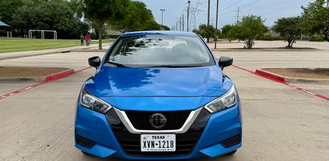 Nissan Versa 2020