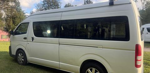 Toyota HIACE 2016