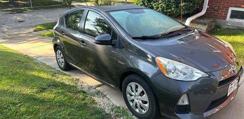 Toyota Prius c 2013