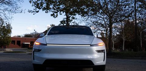 Tesla Model Y 2026