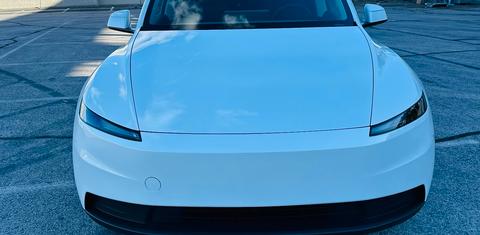 Tesla Model Y 2026