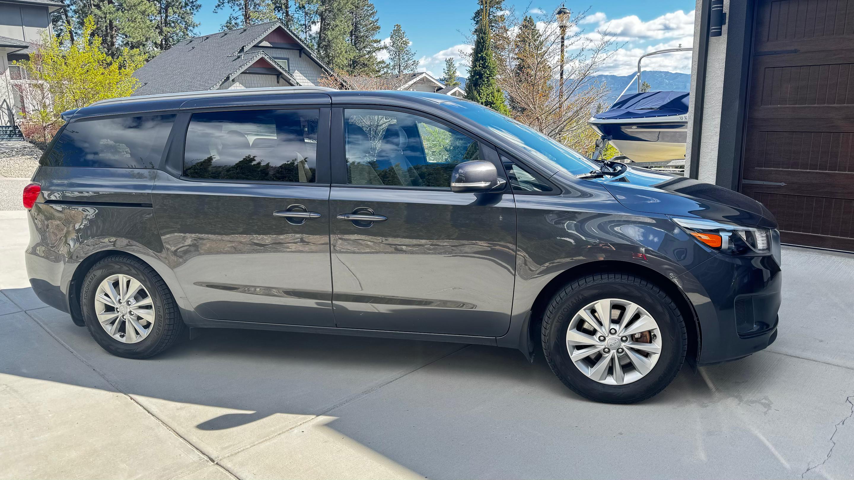 Kia Sedona 2016 in West Kelowna, BC