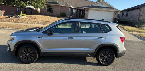 Volkswagen Taos 2024