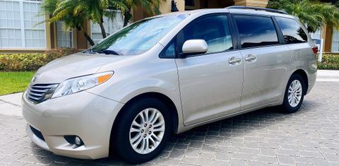 Toyota Sienna 2015
