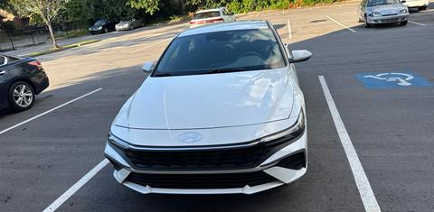 Hyundai Elantra 2024