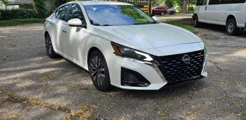 Nissan Altima 2023