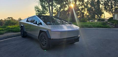 Tesla Cybertruck 2024