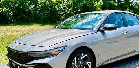 Hyundai Elantra 2025
