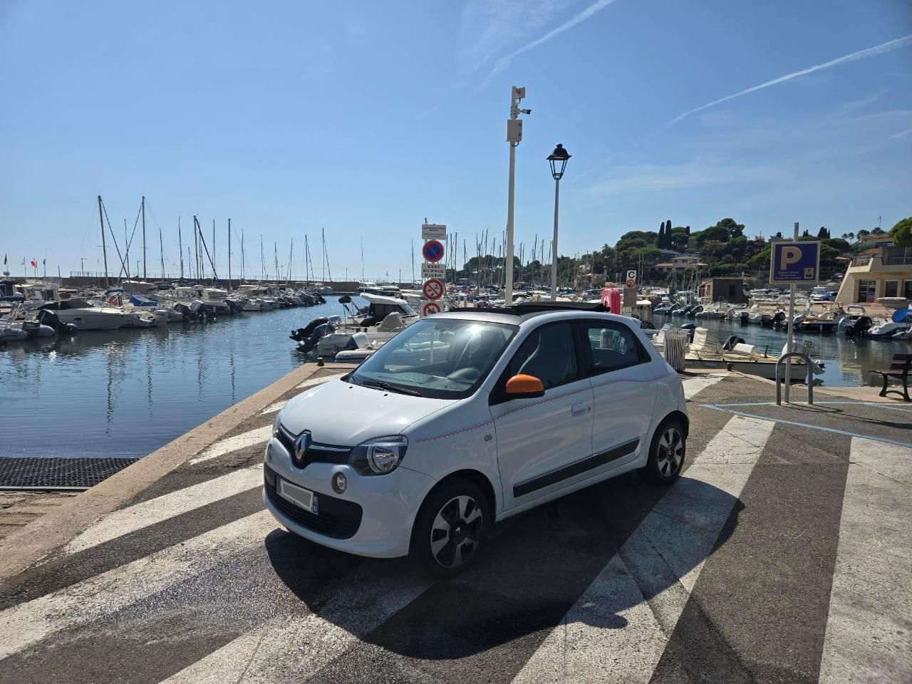 Renault TWINGO III 2016 in Carqueiranne