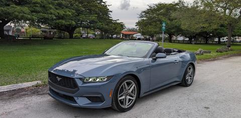 Ford Mustang 2024