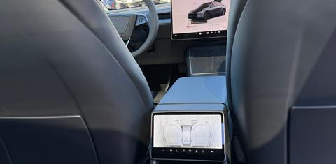 Tesla Model Y 2026