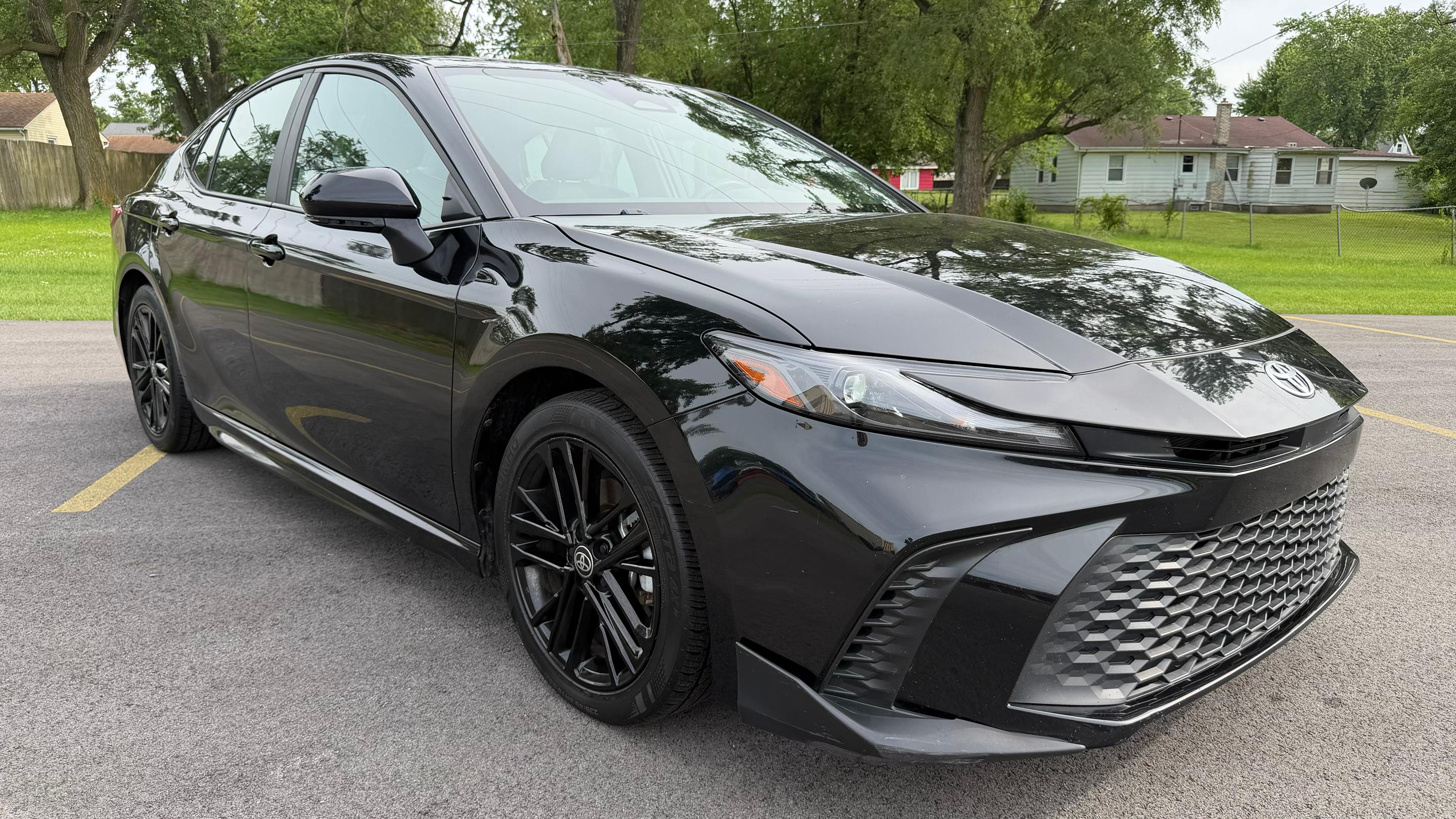 Toyota Camry Hybrid 2025 in Merrillville, IN