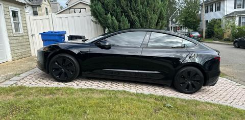 Tesla Model 3 2024