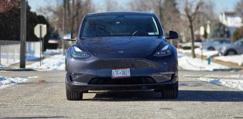 Tesla Model Y 2024