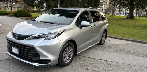 Toyota Sienna 2025