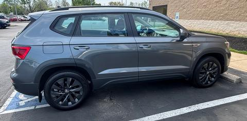 Volkswagen Taos 2024
