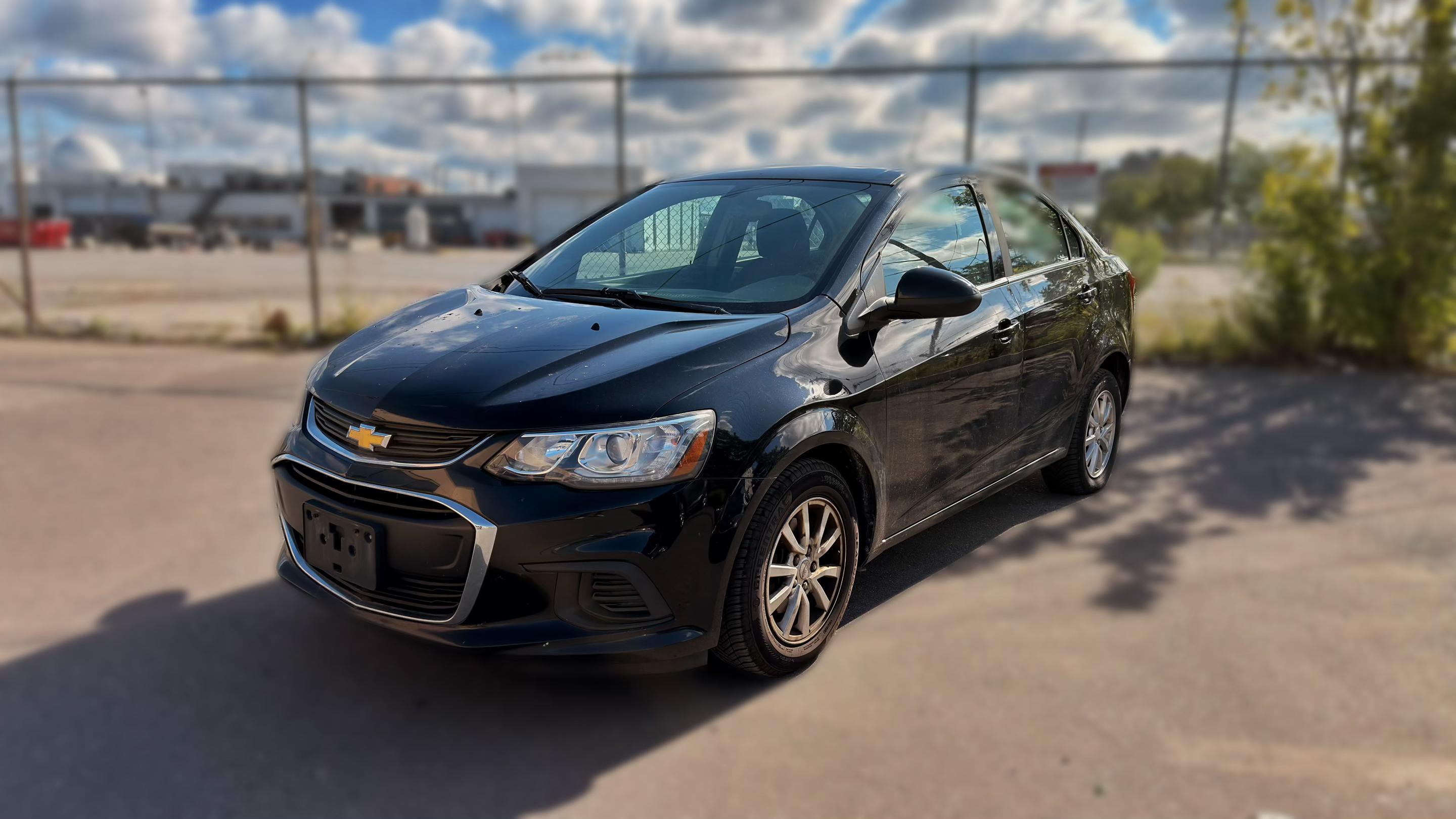 Chevrolet Sonic 2017 in Toronto, ON