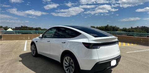 Tesla Model Y 2026