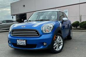 Mini Countryman car