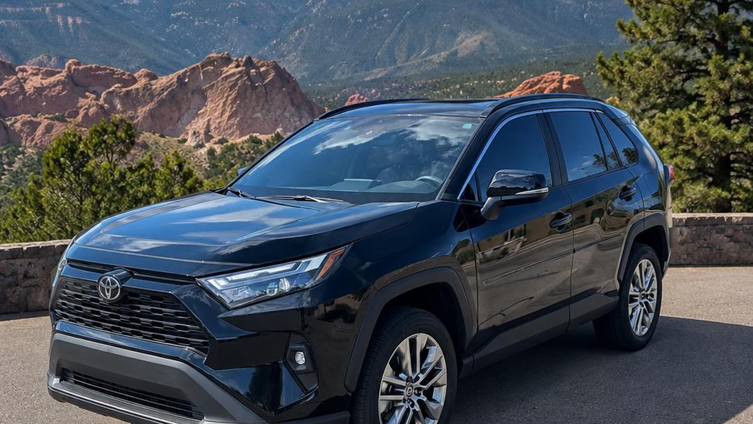 Toyota RAV4 2024 in Colorado Springs, CO
