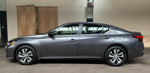Nissan Altima 2023