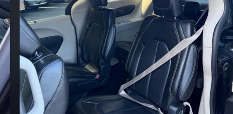 Chrysler Pacifica 2023