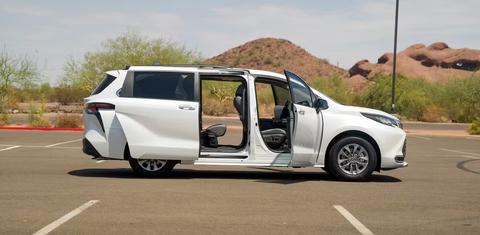 Toyota Sienna 2026