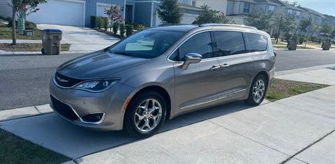 Chrysler Pacifica 2017