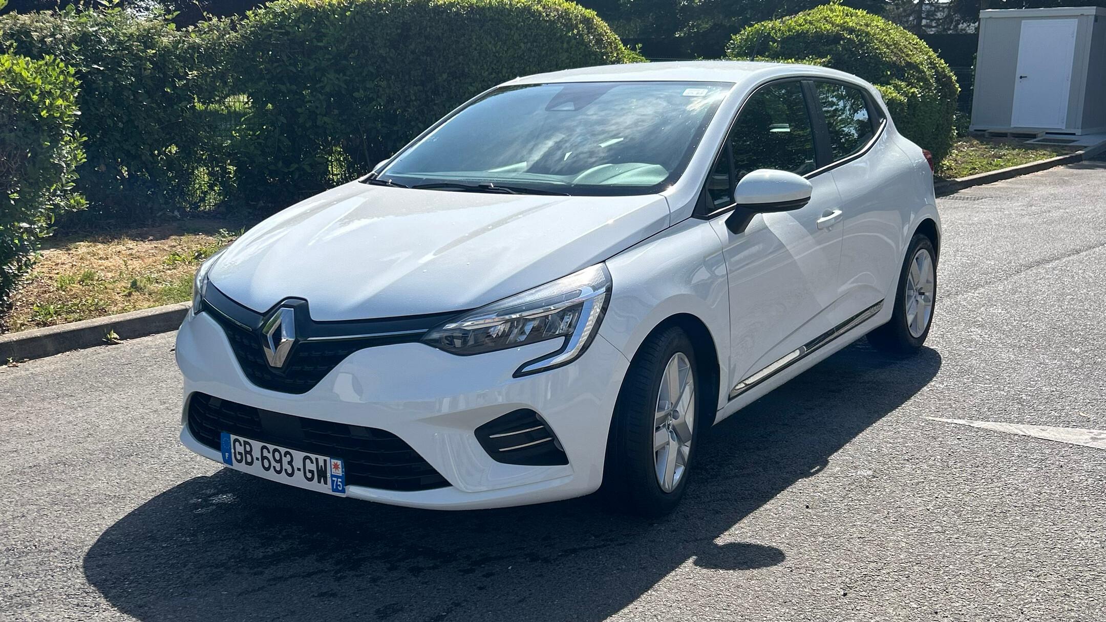 Renault CLIO V 2021 à Vert-Saint-Denis