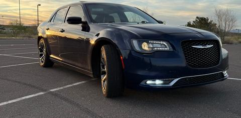 Chrysler 300 2017
