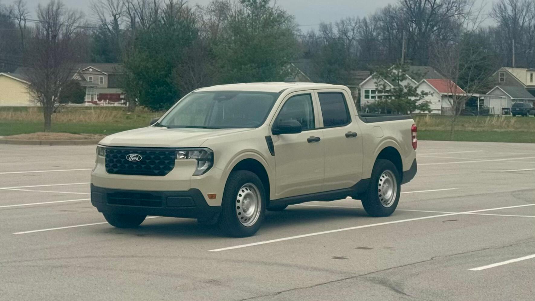Ford Maverick 2025 in New Albany, IN