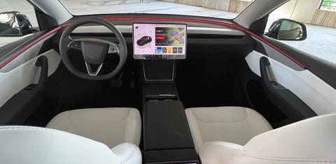 Tesla Model Y 2026