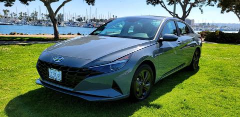 Hyundai Elantra 2022