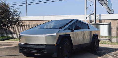 Tesla Cybertruck 2025
